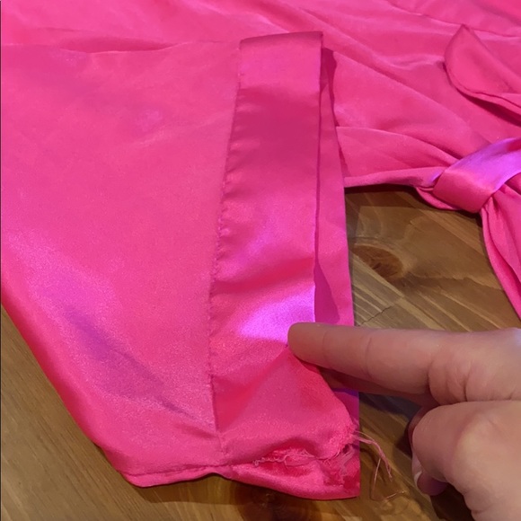 Classic Victoria’s Secret lounge robe - Picture 4 of 5